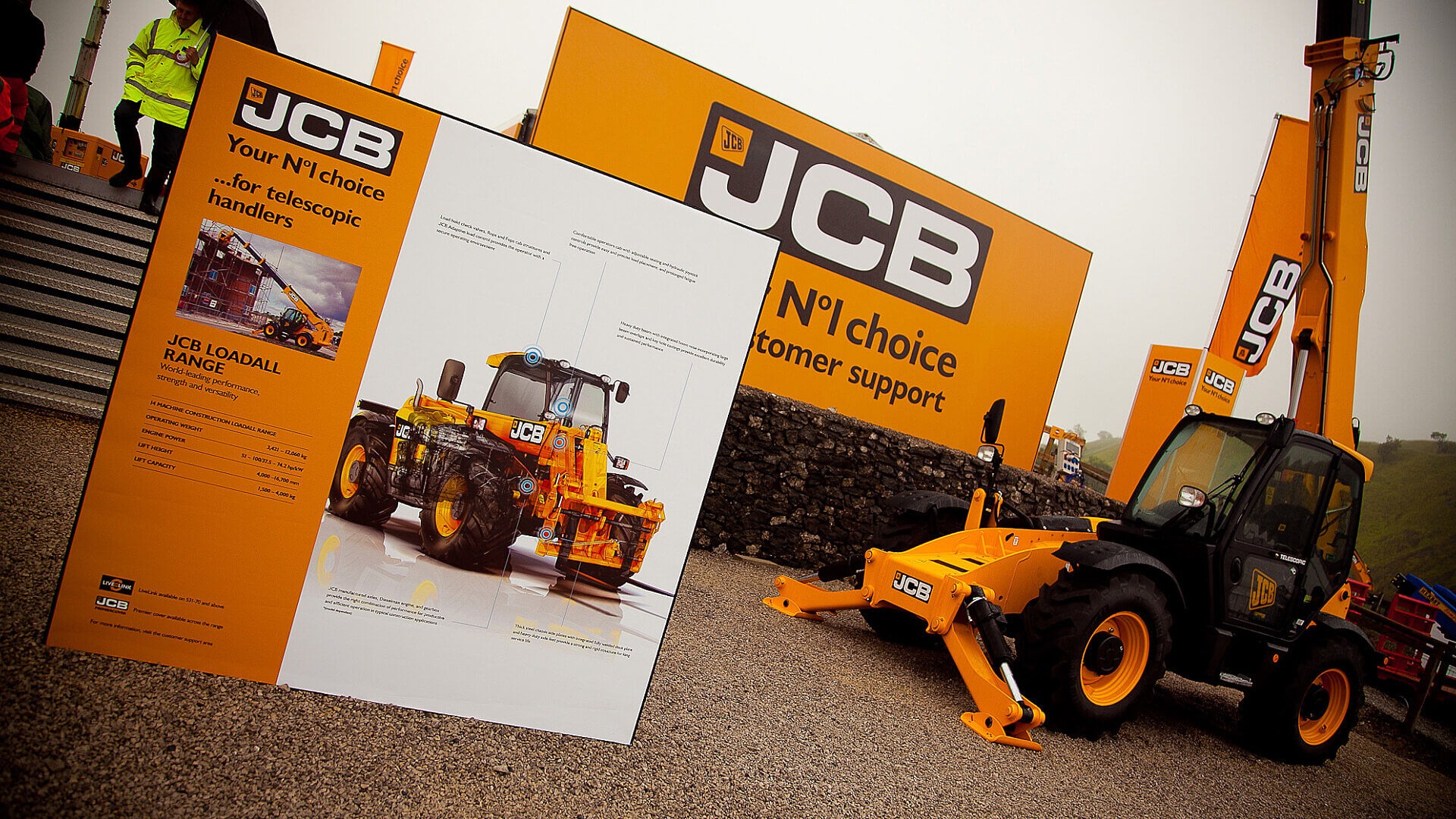 jcb telehandler display with large info sign